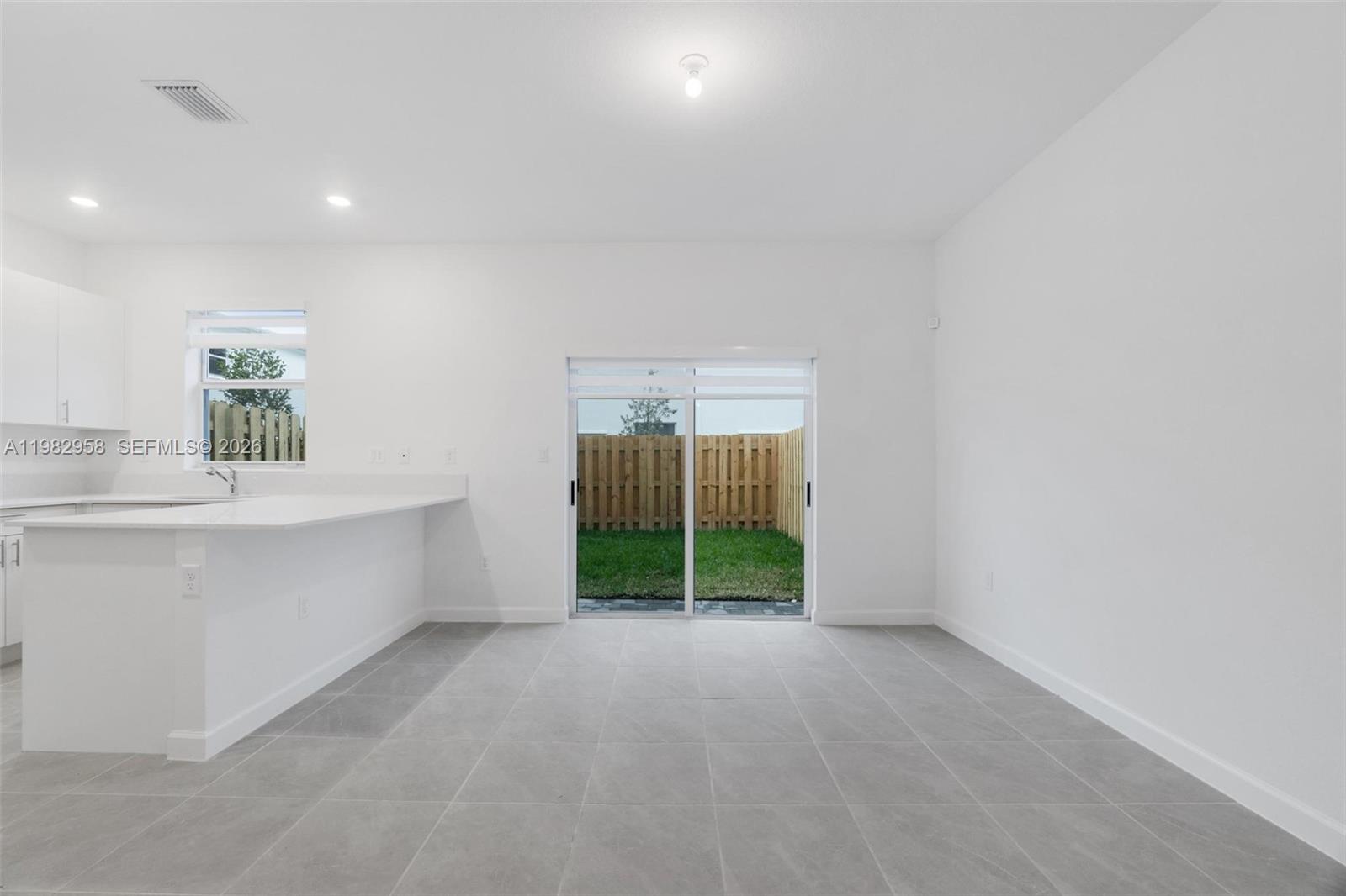 STEIN ASSEMBLAGE - Residential