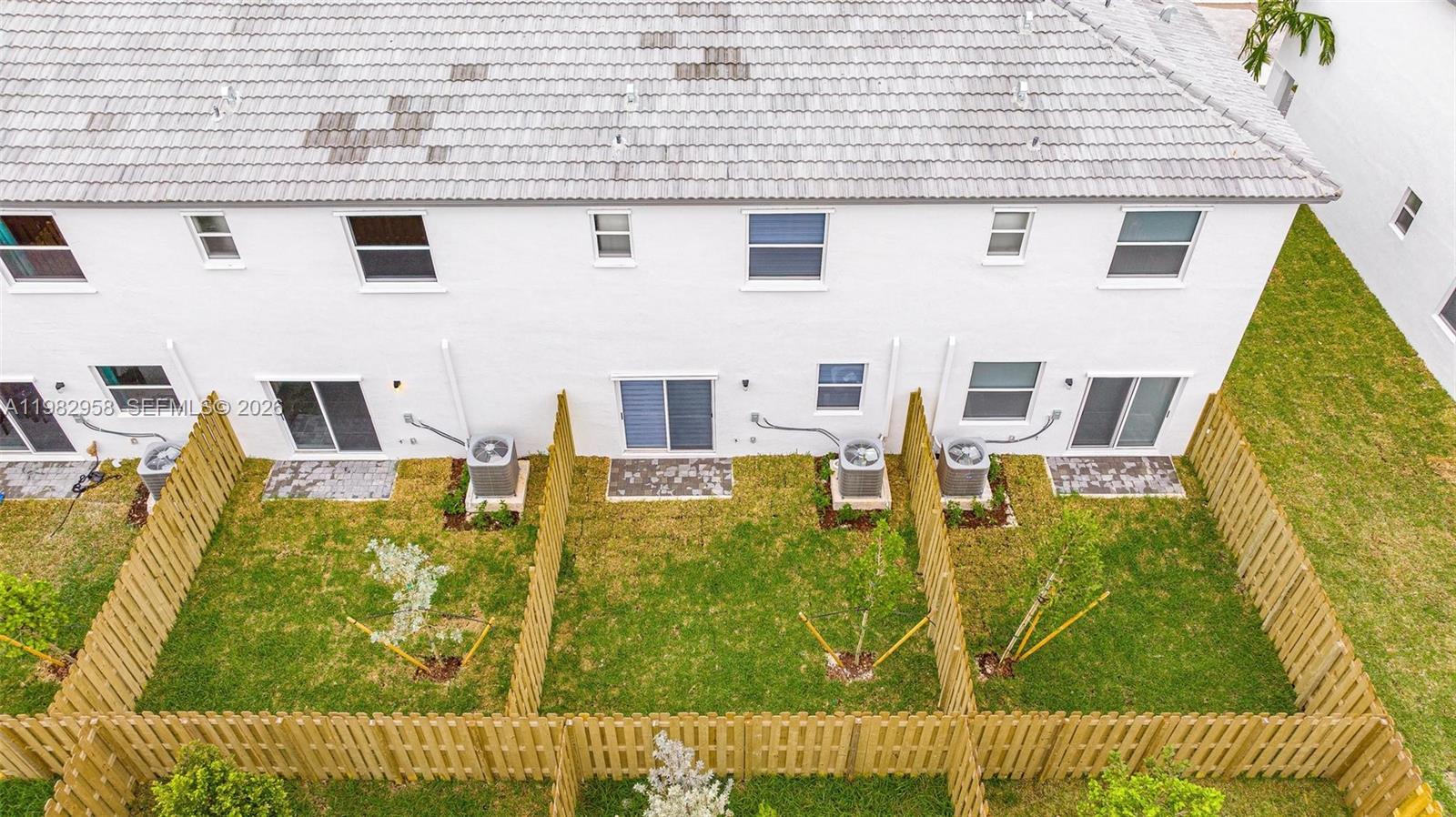 STEIN ASSEMBLAGE - Residential