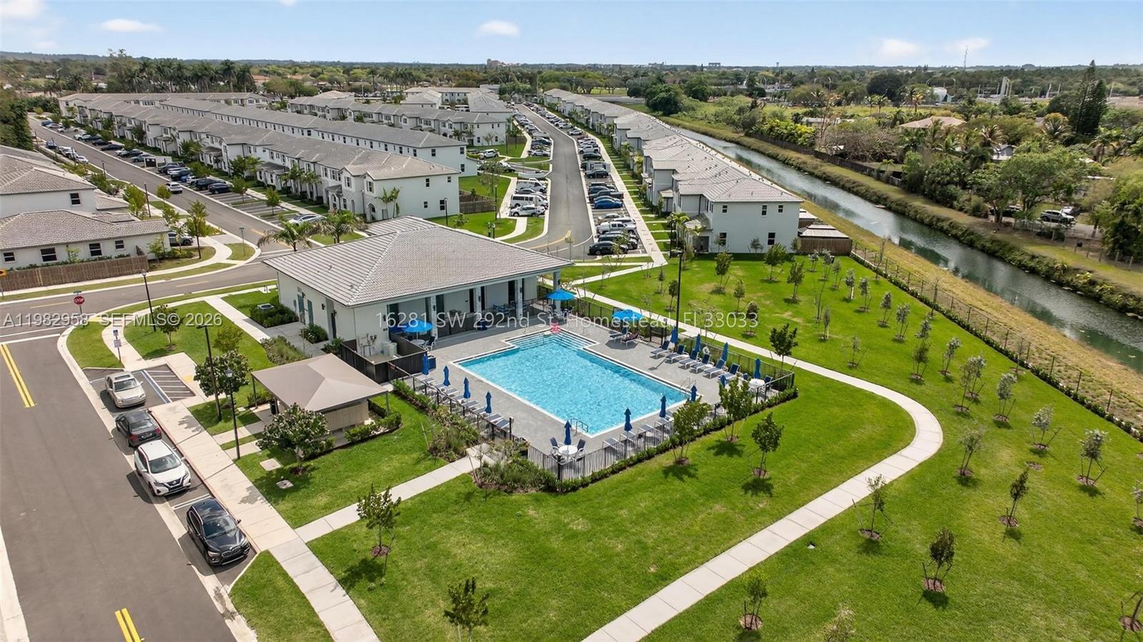 STEIN ASSEMBLAGE - Residential