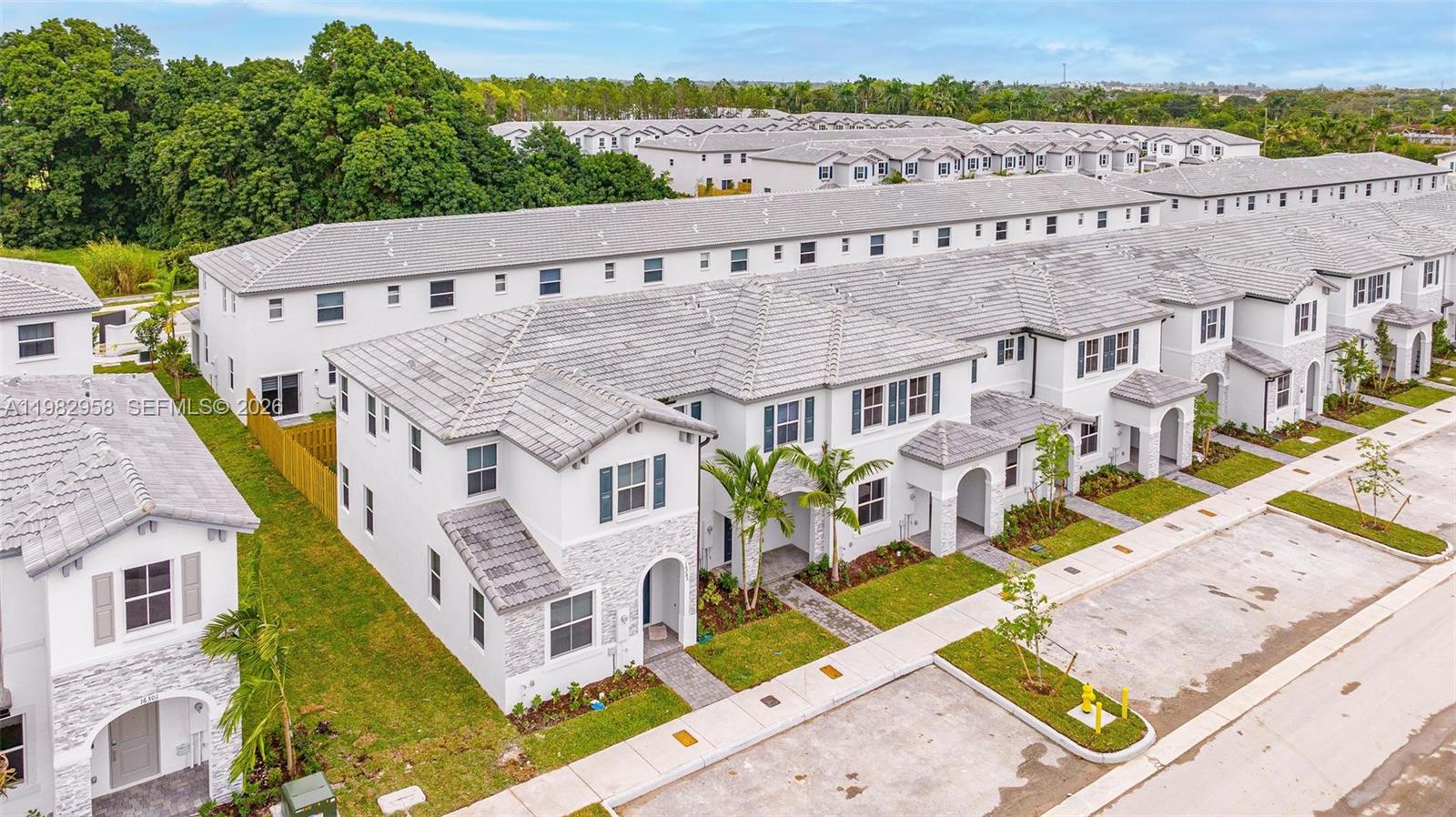 STEIN ASSEMBLAGE - Residential