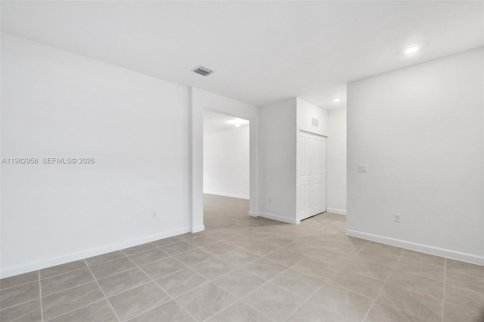 STEIN ASSEMBLAGE - Residential