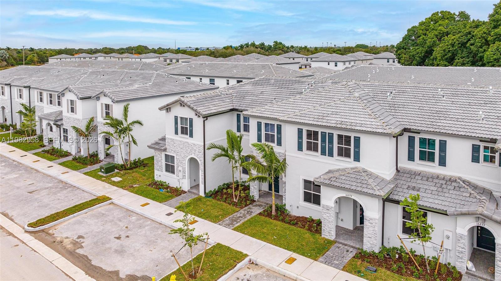 STEIN ASSEMBLAGE - Residential