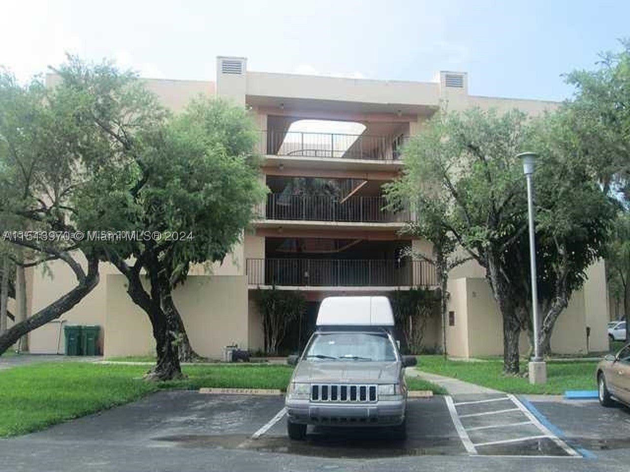 8500 SW 133rd Ave Rd 304