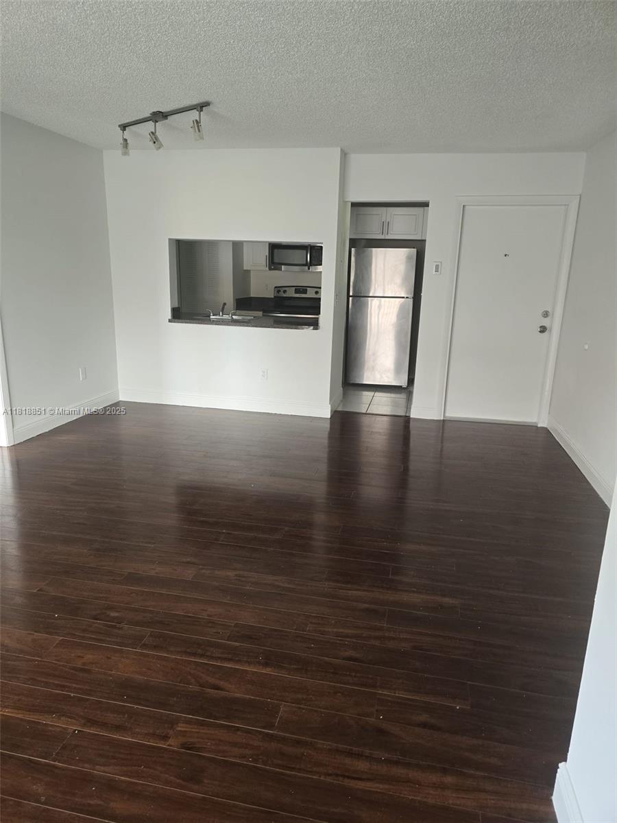 9808 Hammocks Blvd 203-23