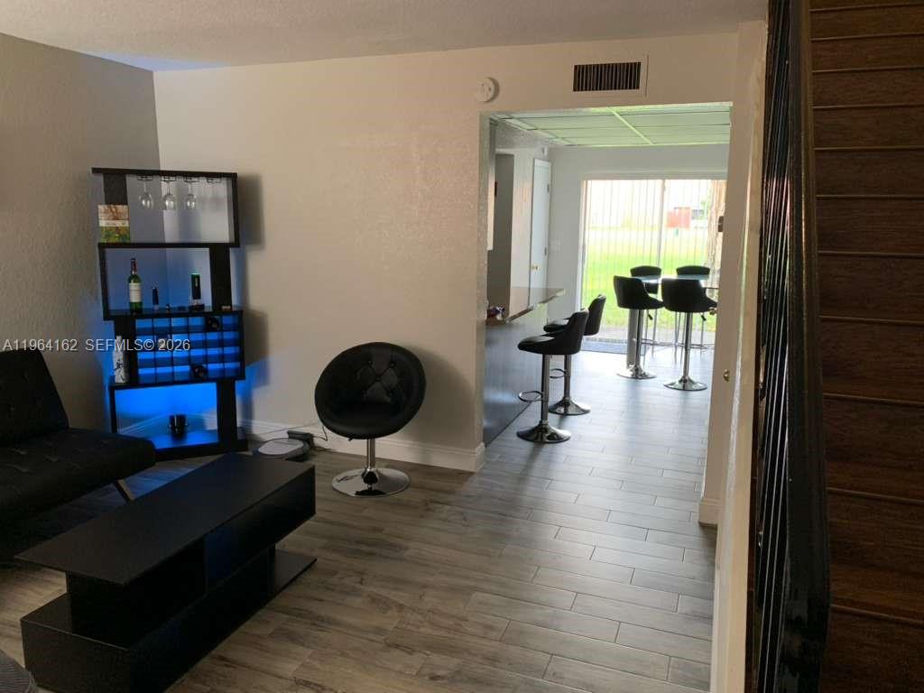 TOWN & COUNTRY CONDO PHAS - Residential Lease
