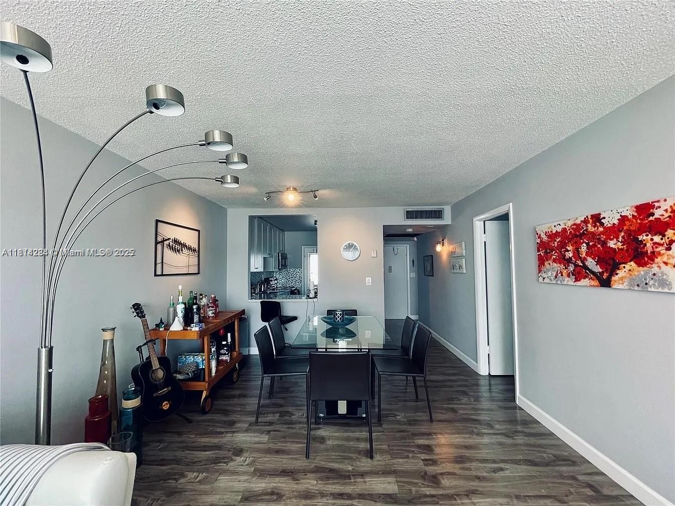SHERIDAN LAKES CONDO APTS - Residential Lease