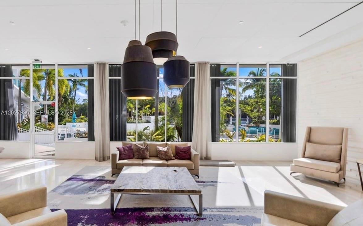 ARLEN HOUSE EAST CONDO - Residential