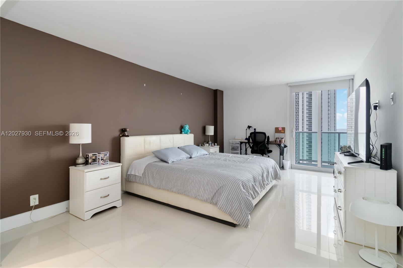ARLEN HOUSE EAST CONDO - Residential