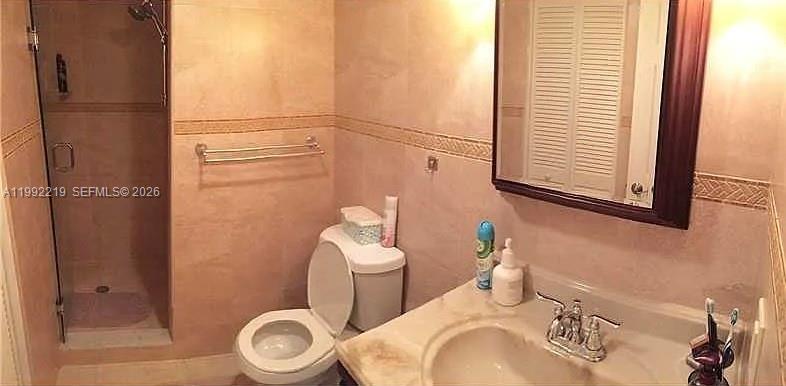 PRINCE GEORGE ARMS CONDO - Residential Lease