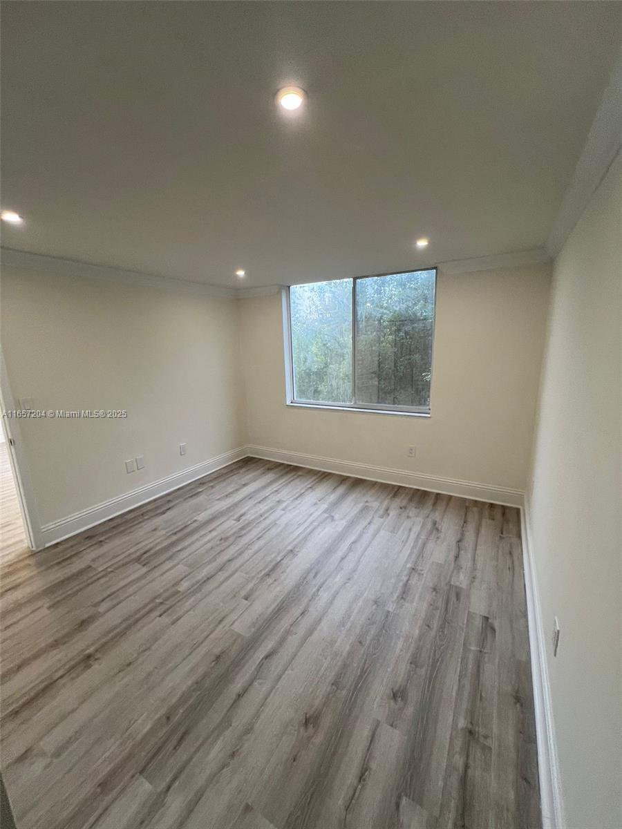 SERENITY ON THE RIVER CON - Residential