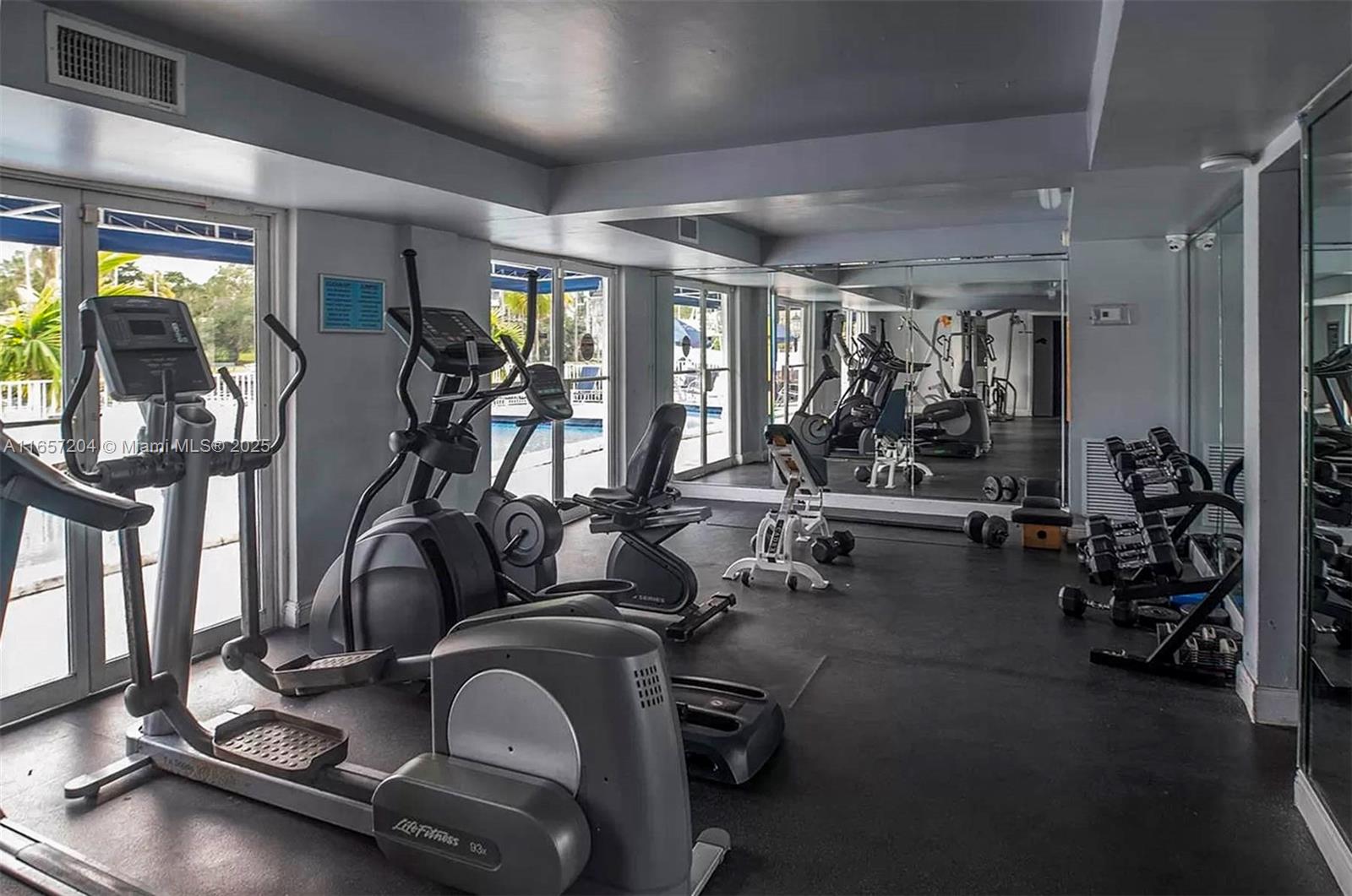 SERENITY ON THE RIVER CON - Residential