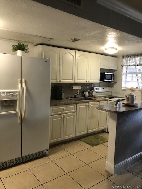 VILLAS OF WEST BIRD CONDO - Residential