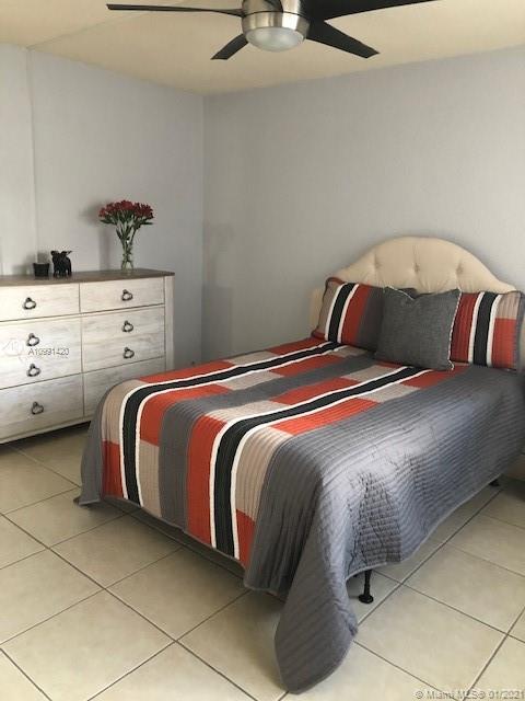 VILLAS OF WEST BIRD CONDO - Residential