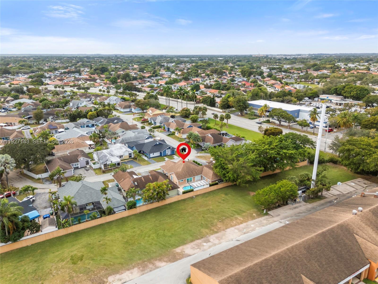 ROYAL GLEN - Residential