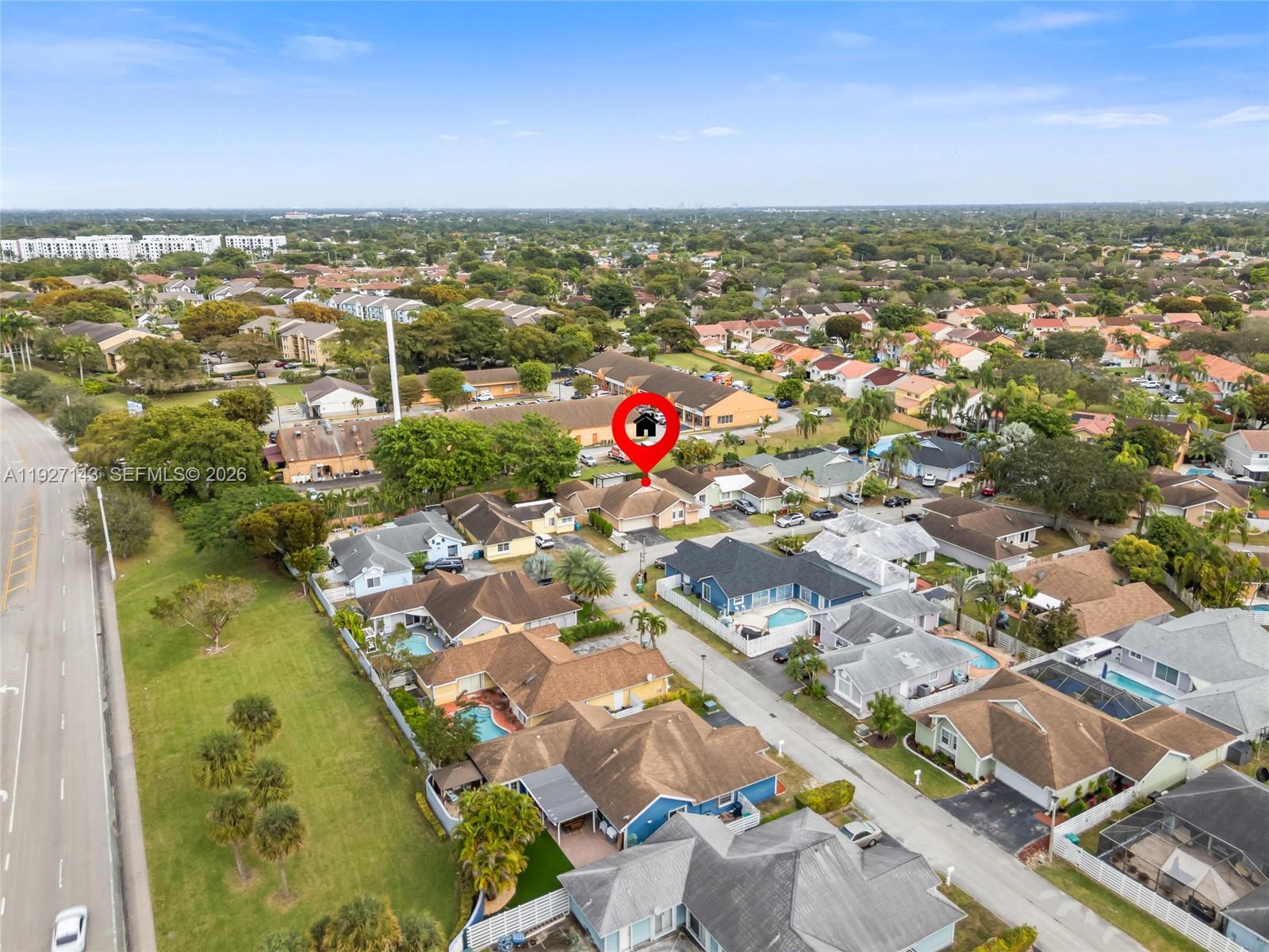 ROYAL GLEN - Residential