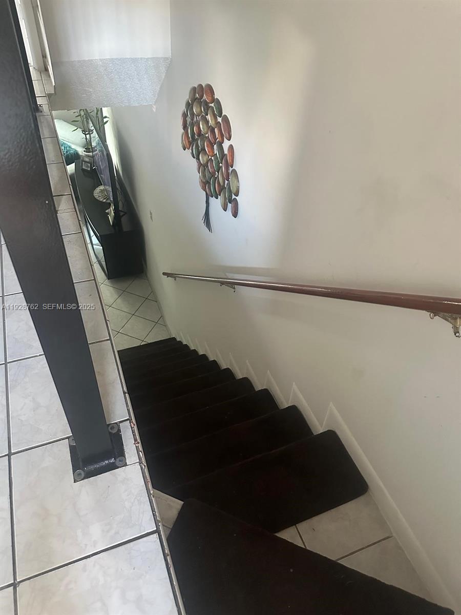 GARDENS AT KENDALE LAKES - Residential Lease