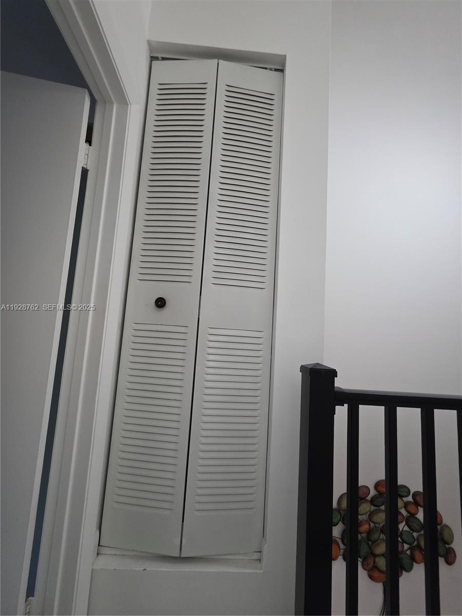 GARDENS AT KENDALE LAKES - Residential Lease