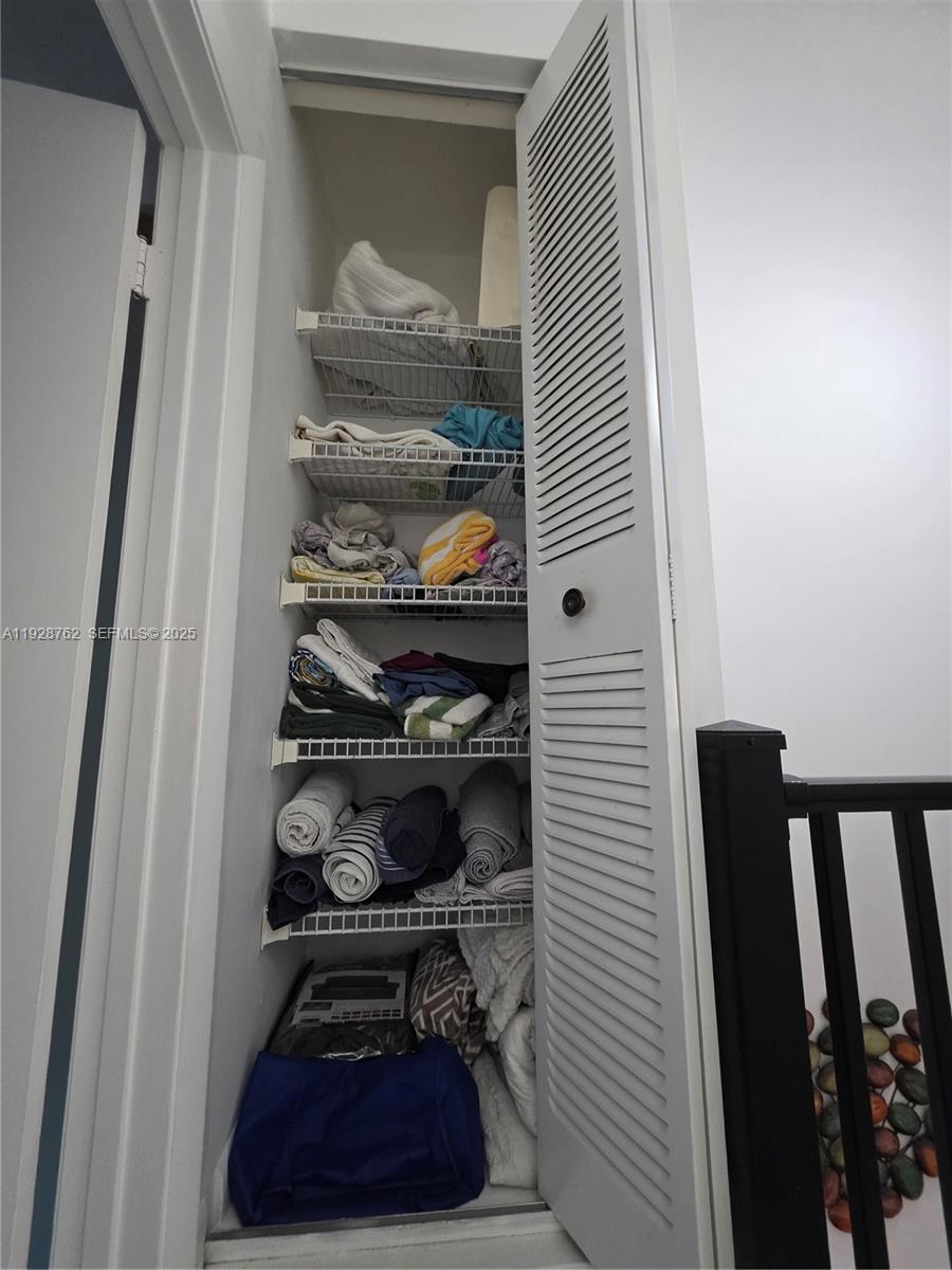 GARDENS AT KENDALE LAKES - Residential Lease