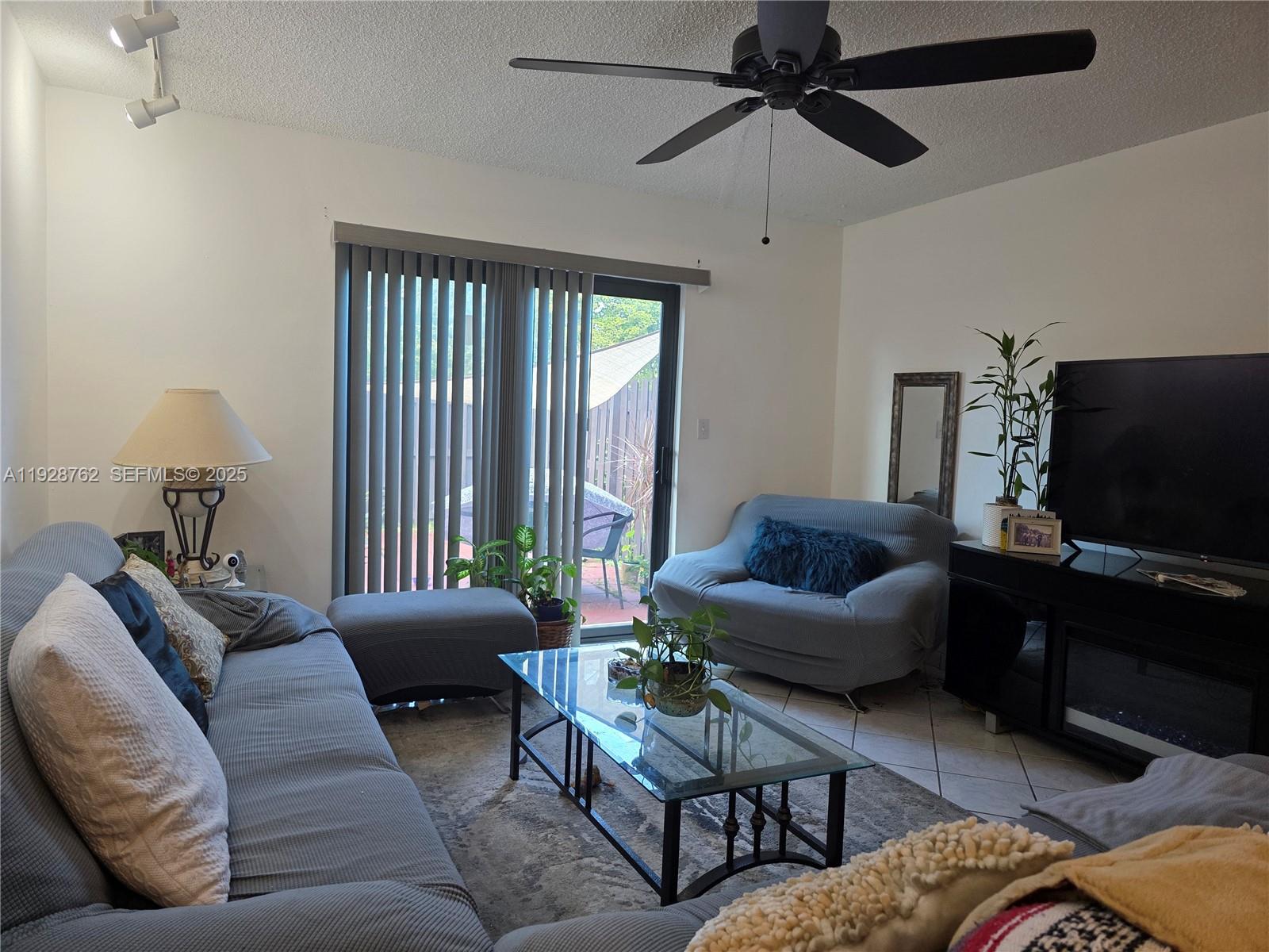 GARDENS AT KENDALE LAKES - Residential Lease