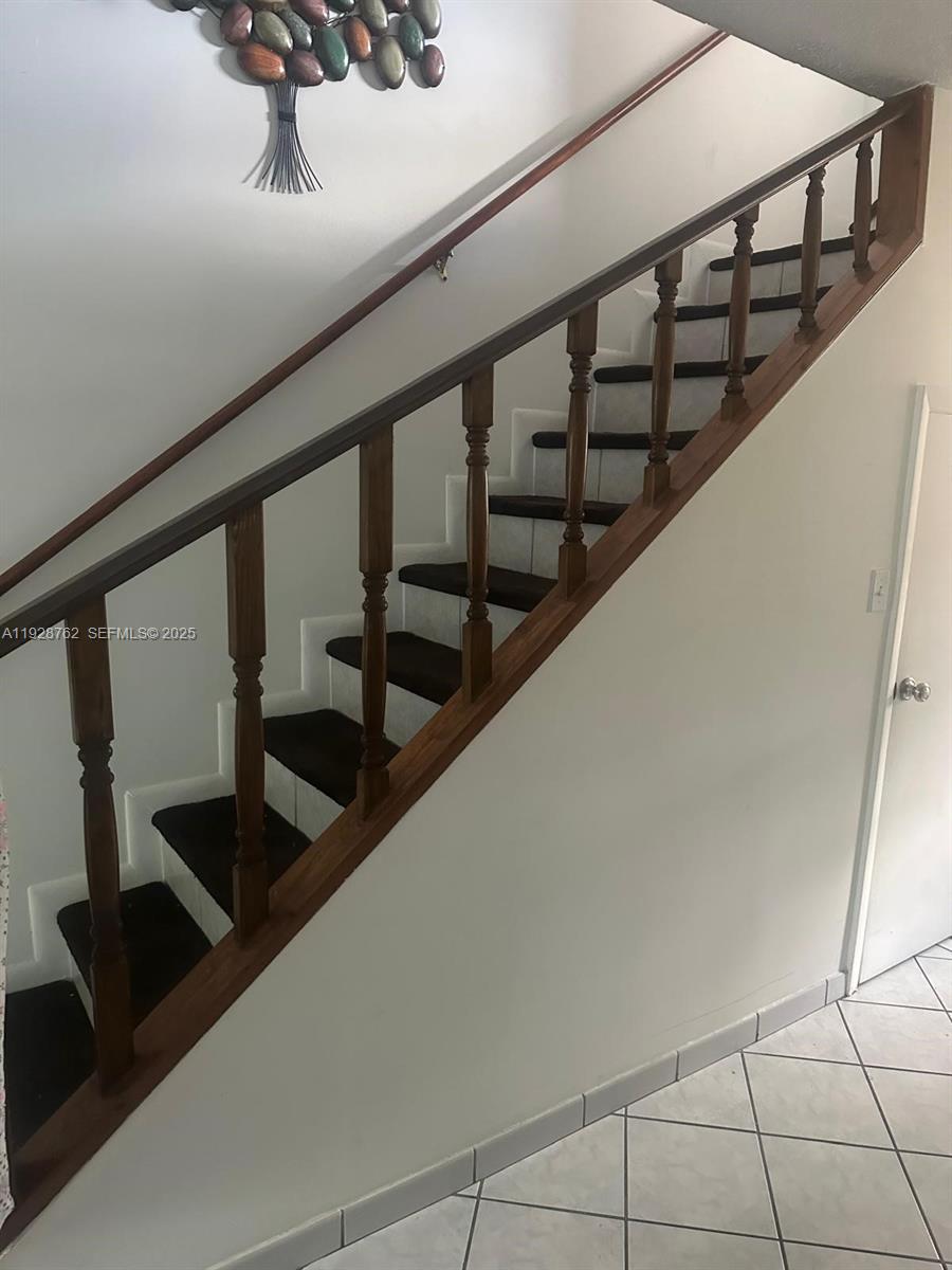 GARDENS AT KENDALE LAKES - Residential Lease