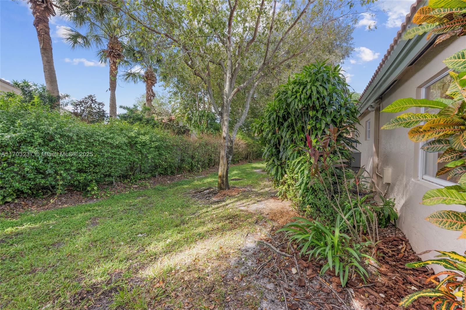 PALM ISLES - Residential