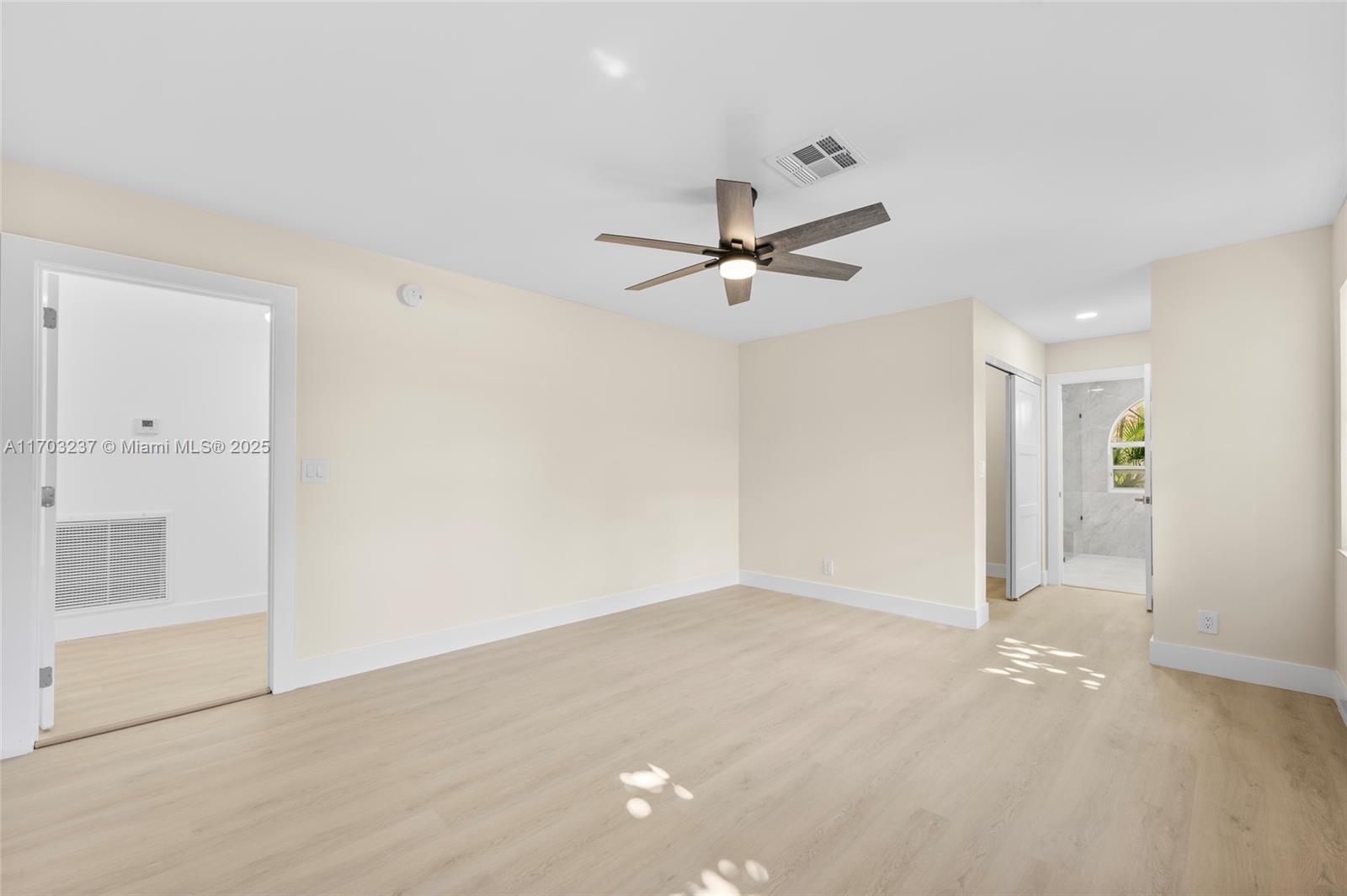 PALM ISLES - Residential