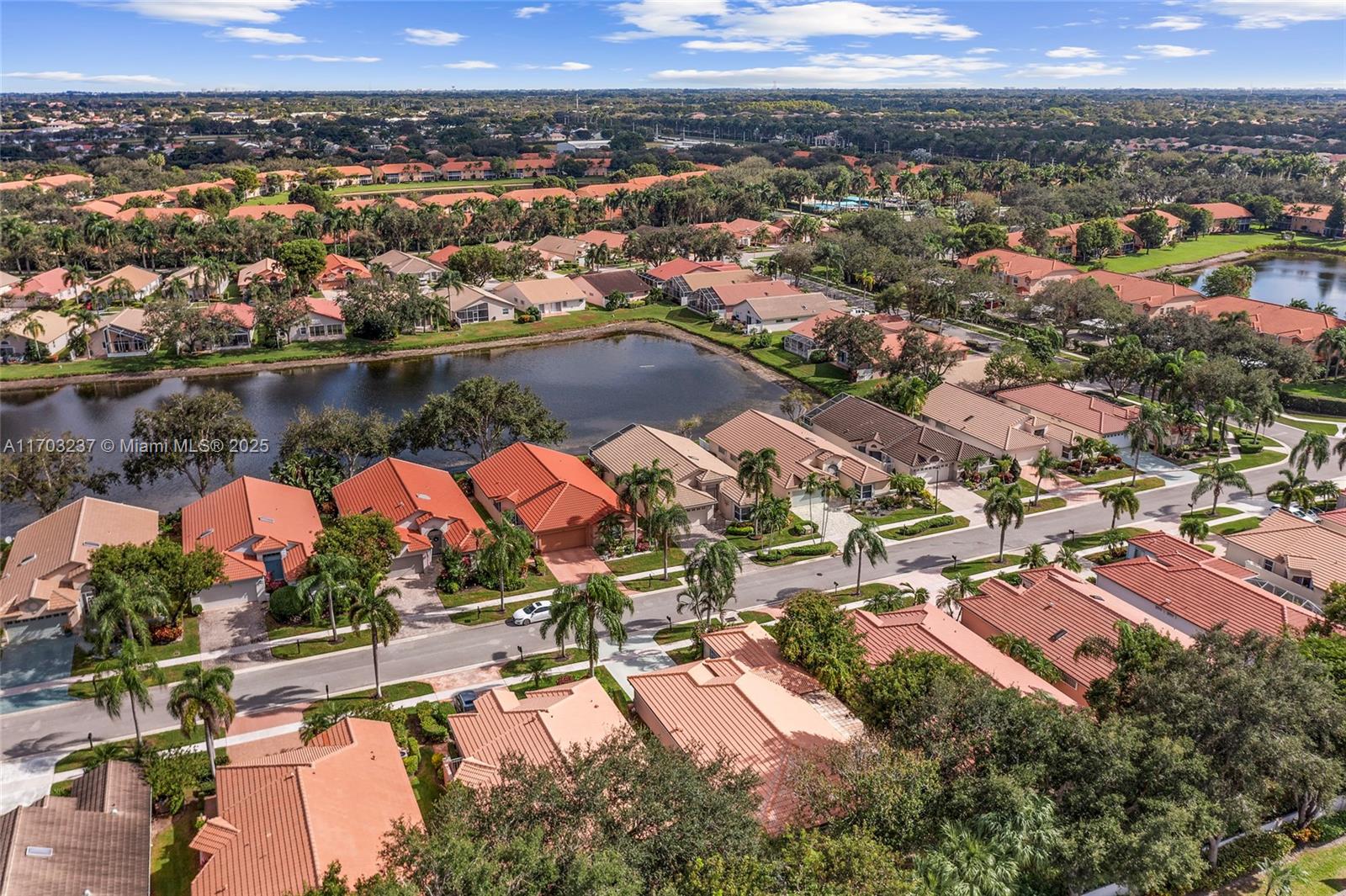 PALM ISLES - Residential