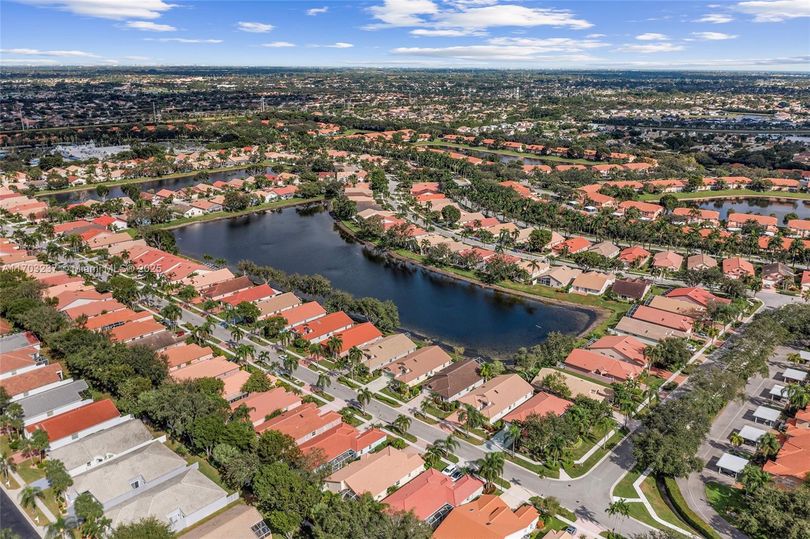 PALM ISLES - Residential