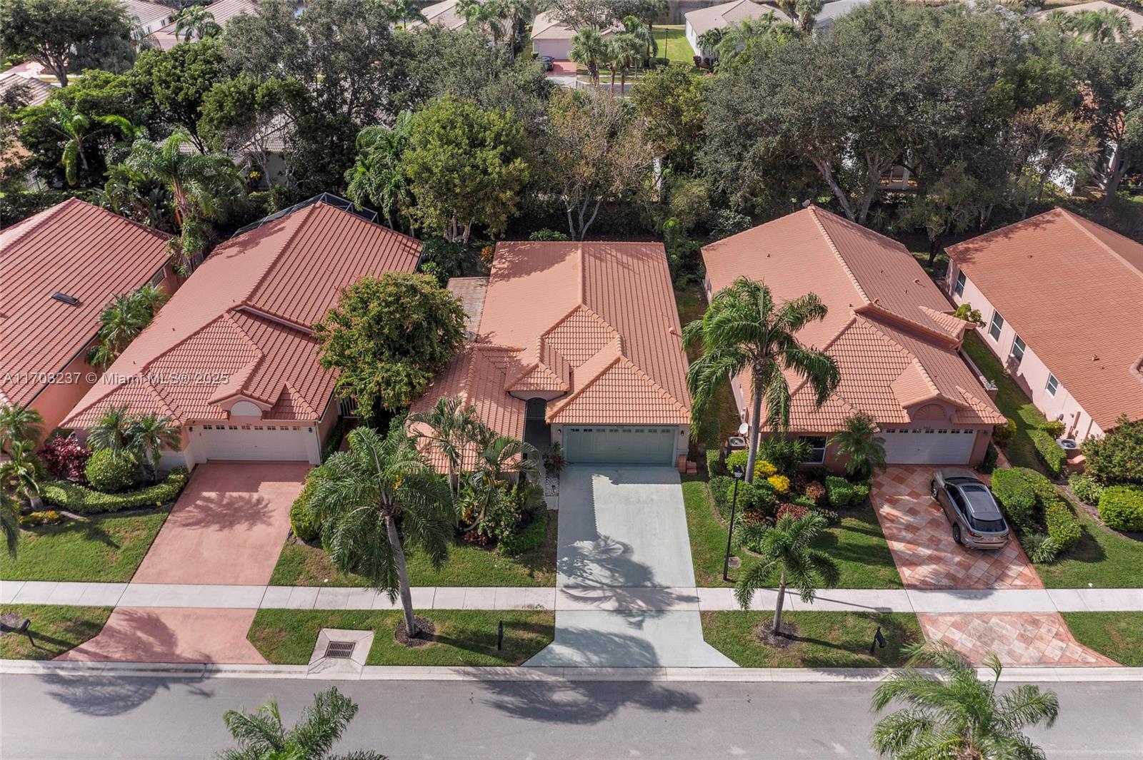 PALM ISLES - Residential