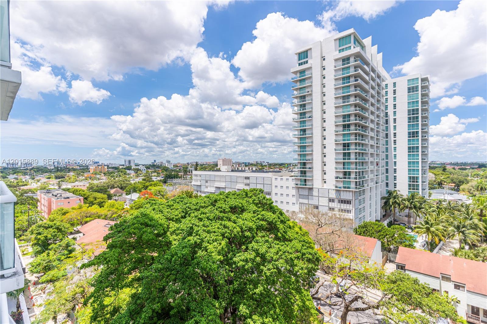 TERRAZAS RIVERPARK VILLAG - Residential