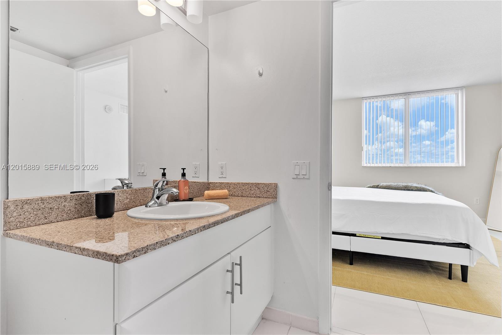 TERRAZAS RIVERPARK VILLAG - Residential