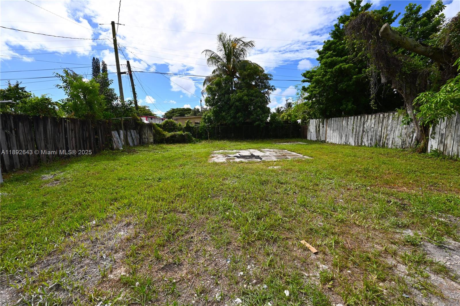 THE TROPICS AMD PL - Residential