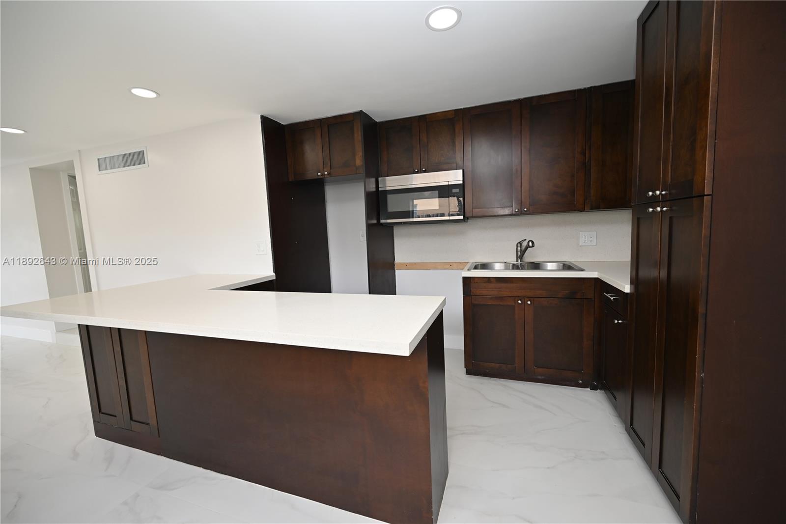 THE TROPICS AMD PL - Residential