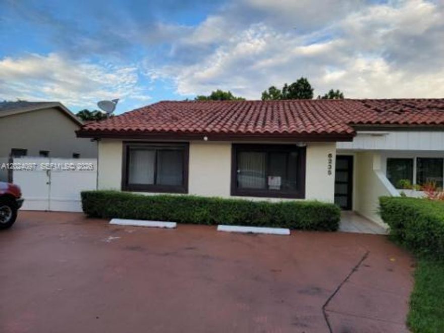 Discover this well-maintained one-story townhouse located in a quiet and desirable community. This property features 3 bedrooms and 2 bathrooms, offering a comfortable and functional layout for everyday living. The home includes ceramic tile flooring throughout, providing a clean and low-maintenance finish. There is another room that has a private independent entrance, ideal for guests, in-laws, or additional flexibility. The property is in move-in condition, allowing for a seamless transition for the new owner. Enjoy the benefit of no HOA fee, adding extra value and convenience. This home is a great opportunity for both homeowners and investors alike.