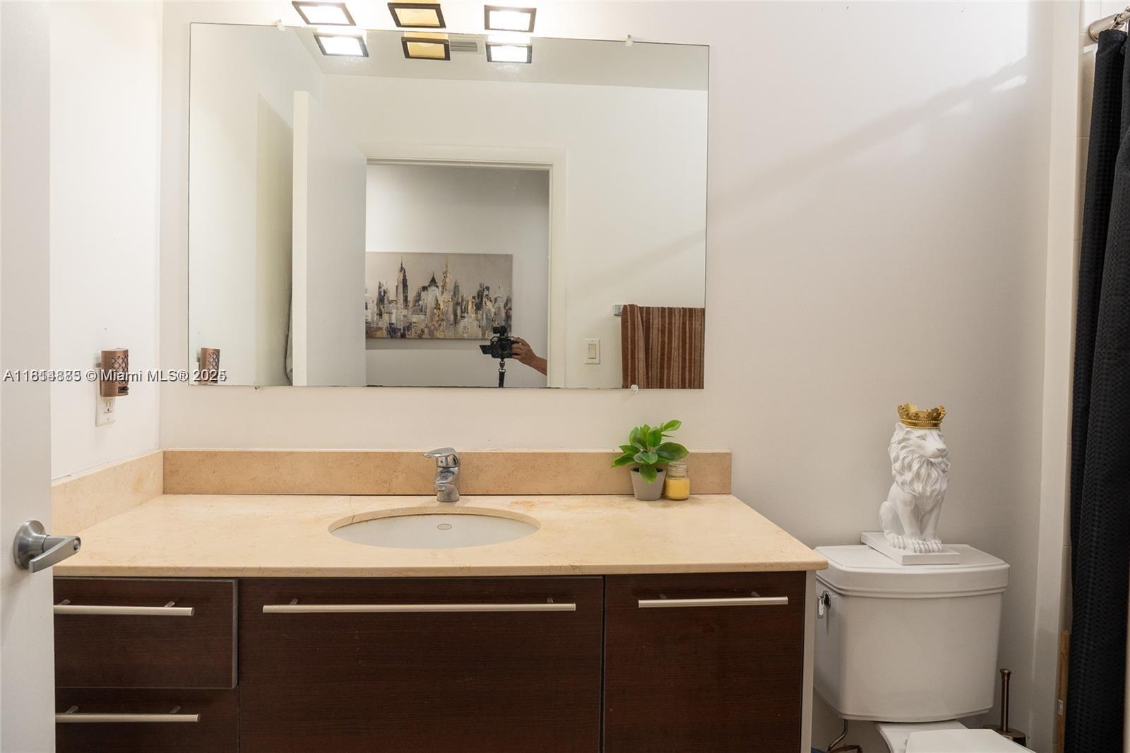 QUANTUM ON THE BAY CONDO - Residential