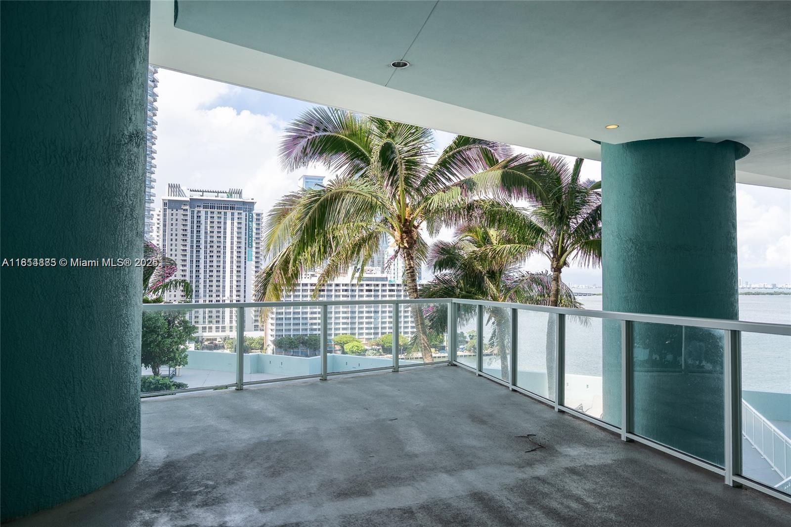 QUANTUM ON THE BAY CONDO - Residential