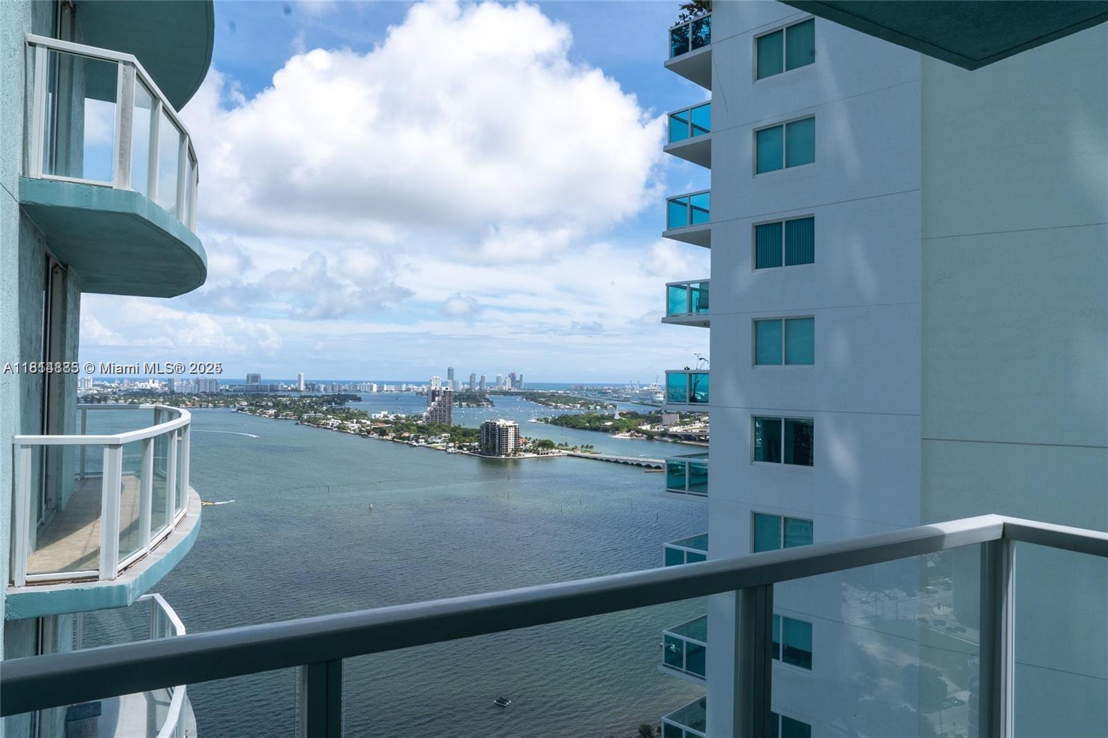 QUANTUM ON THE BAY CONDO - Residential