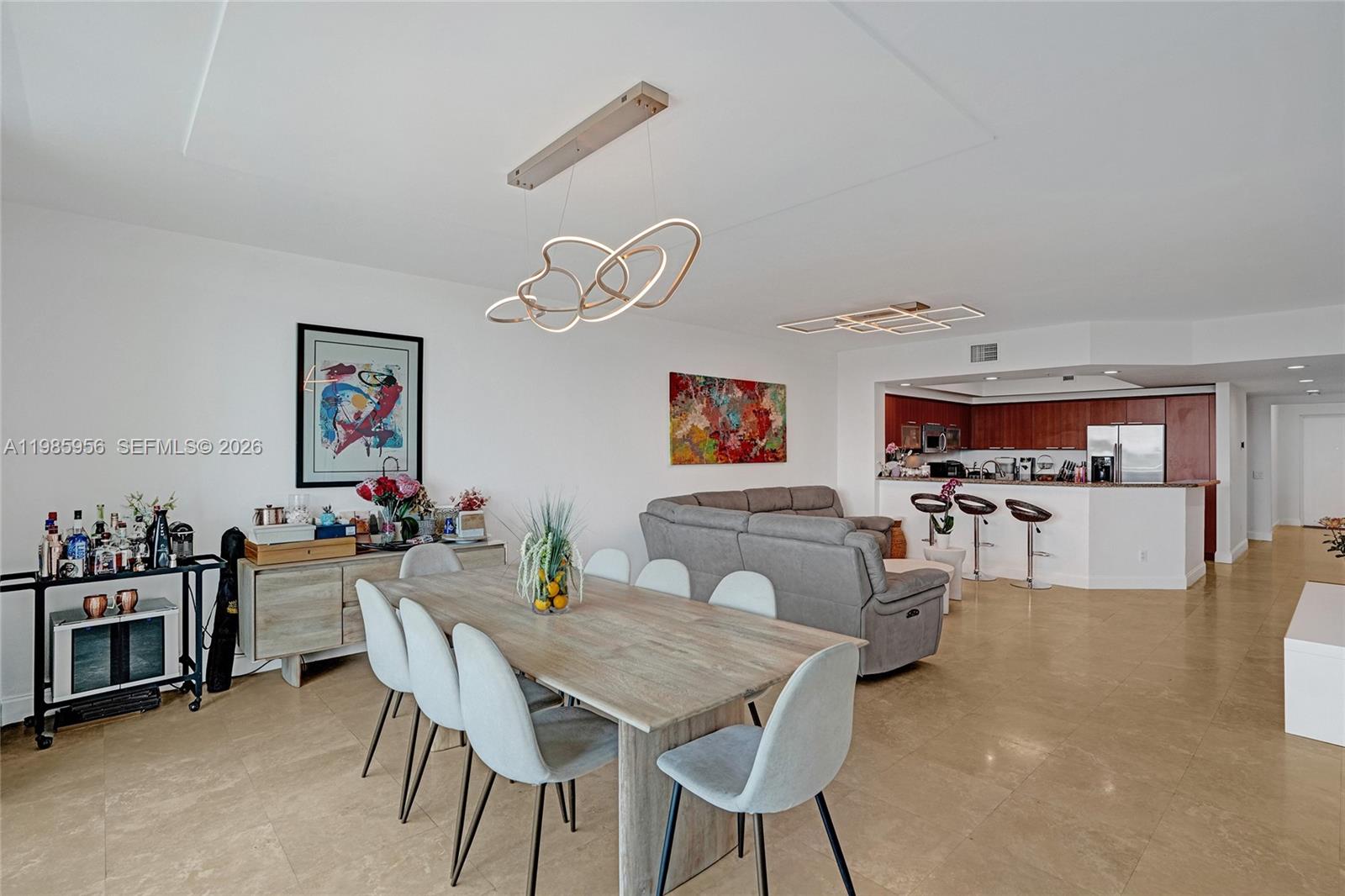 THE OAKS I CONDO - Residential