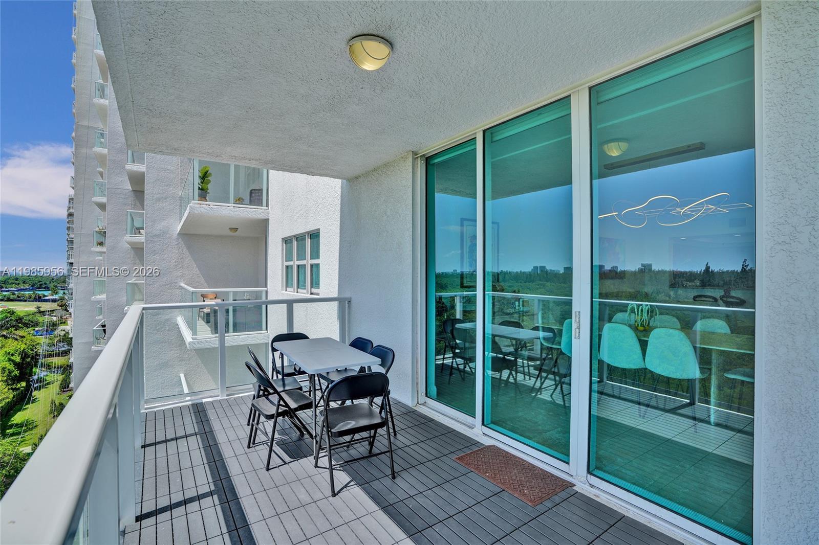 THE OAKS I CONDO - Residential