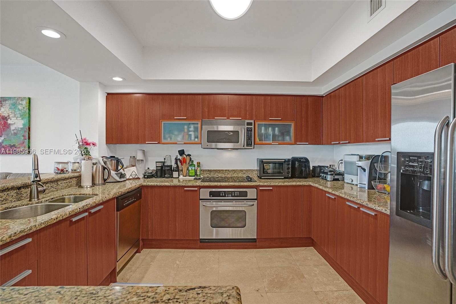 THE OAKS I CONDO - Residential