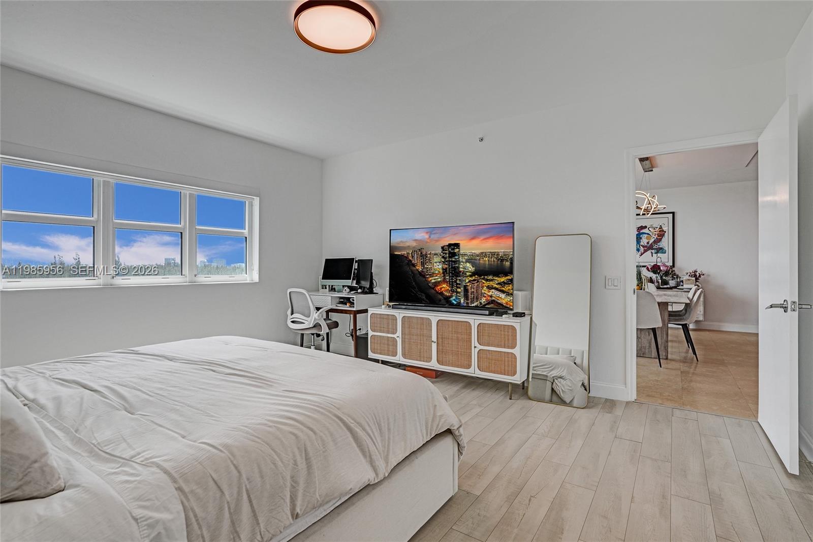 THE OAKS I CONDO - Residential