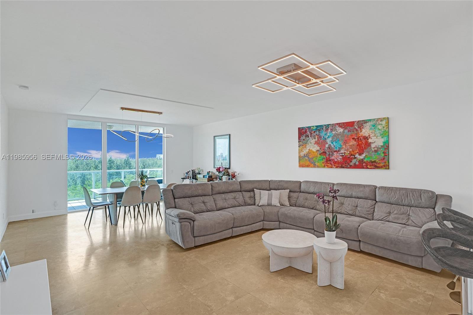 THE OAKS I CONDO - Residential