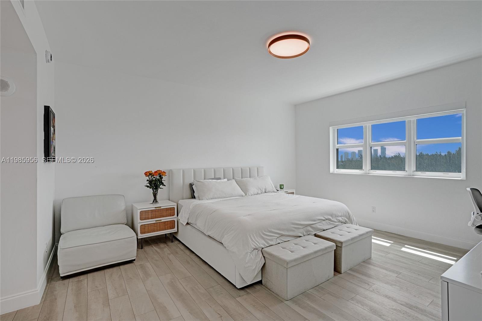 THE OAKS I CONDO - Residential