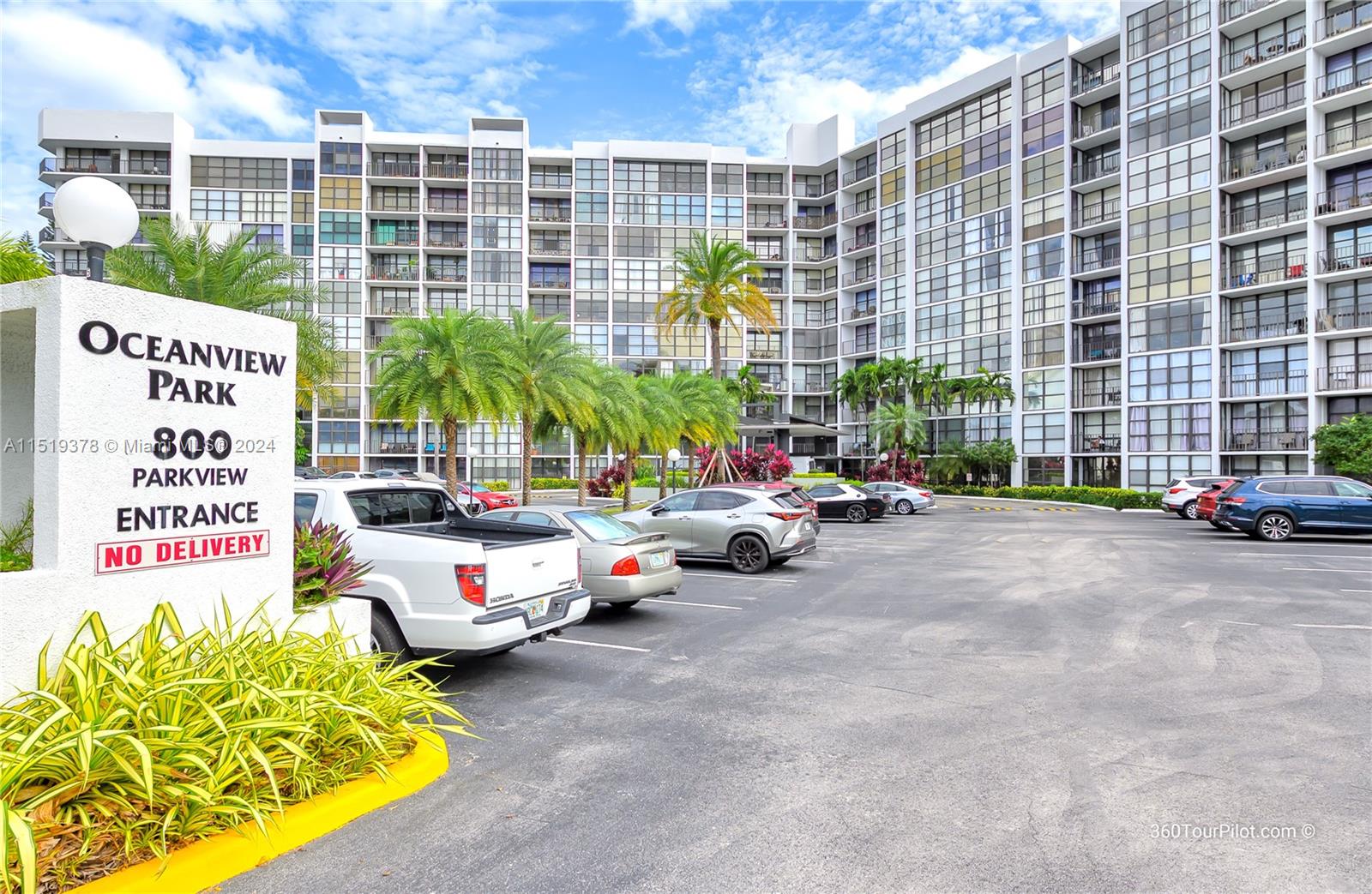 Impeccable, bright 1st floor unit. Really spacious, light tile floors thru-out, updated kitchen & baths, x-large master suite w/awesome large walk-in closet/dressing area w/organizers & built-init vanity. Excellent amenities rich complex right on the Intercoastal Waterway. Enjoy the cruising boats going by in this peaceful place. 24 hr concierge, security + rover. Walk to restaurants , beach, market, stores, even Walmart!!
Storage, 1 assigned parking lots of guest spots.
Ready to move great neighborhood.