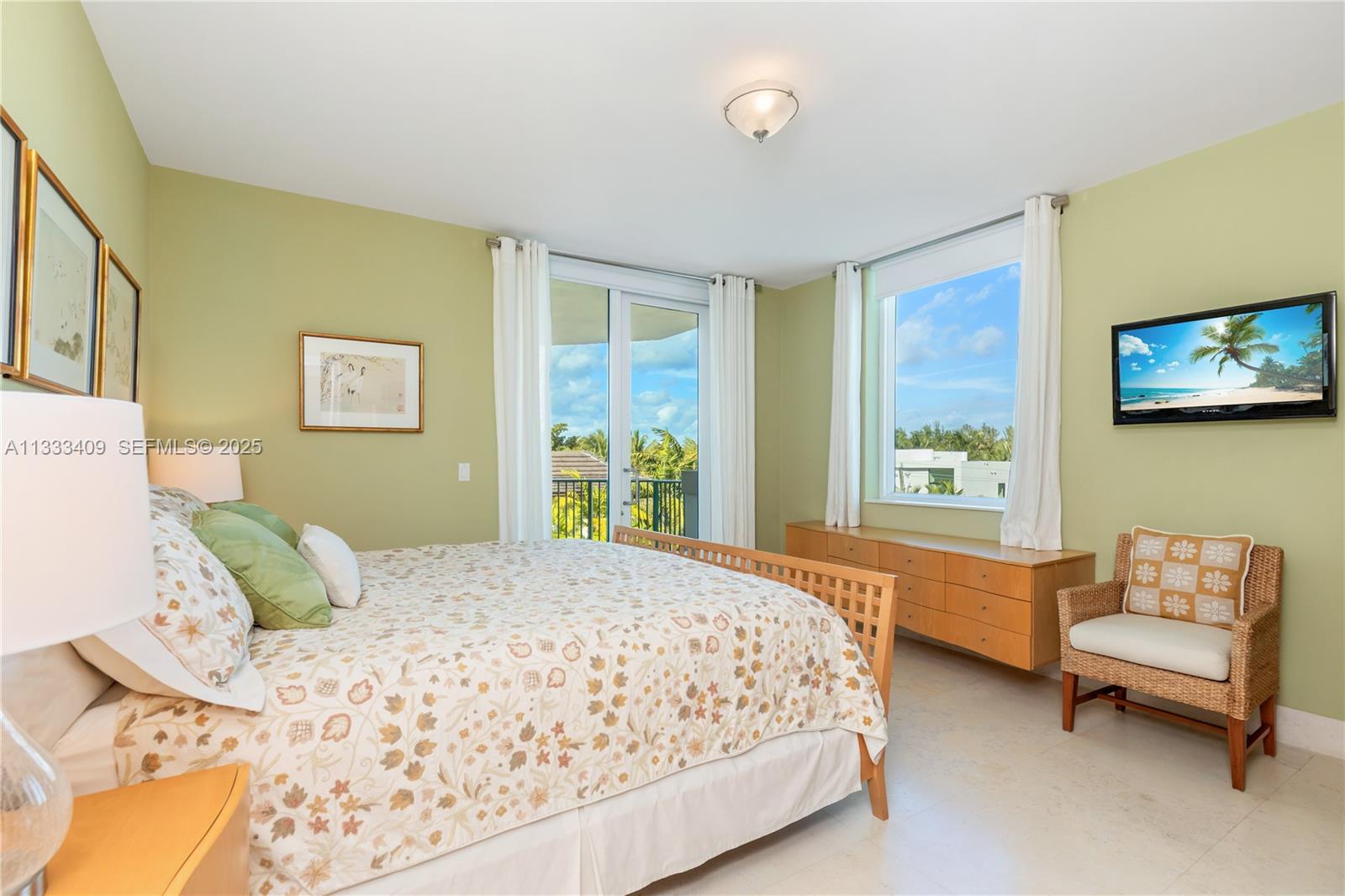 BEACON HARBOUR CONDO - Residential