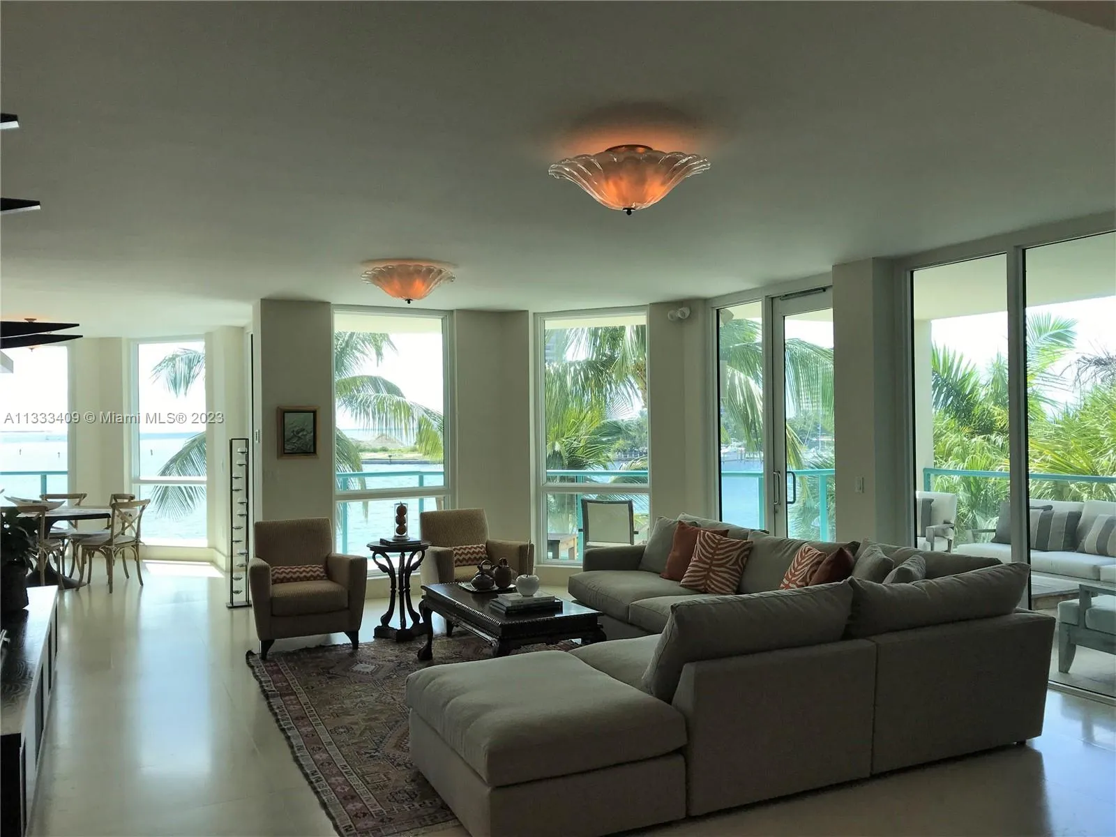 Coconut Grove, Florida 33133, United States, 3 Bedrooms Bedrooms, ,4 BathroomsBathrooms,Residential,Active,73785