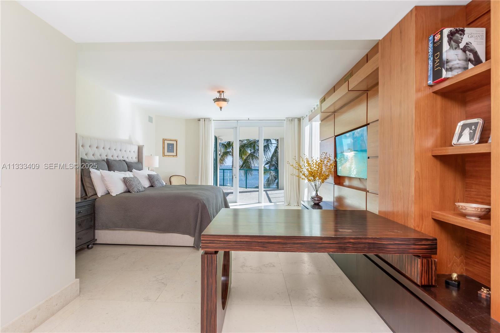 BEACON HARBOUR CONDO - Residential