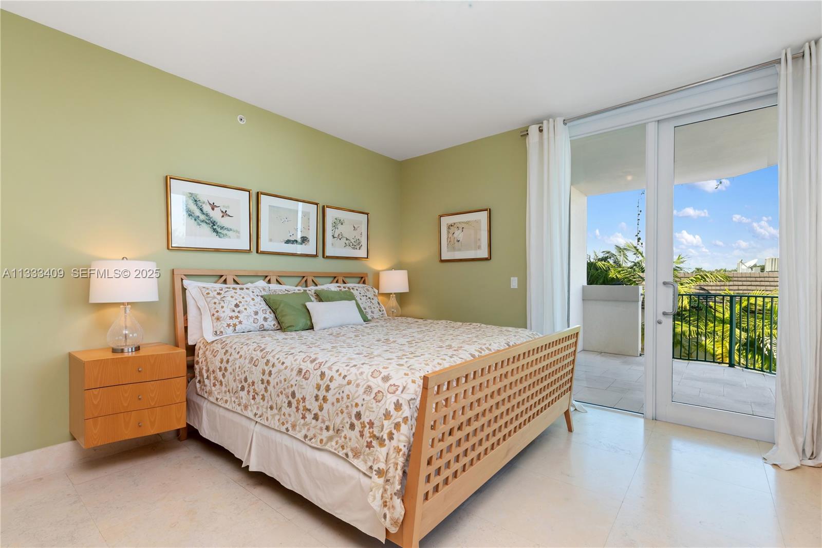 BEACON HARBOUR CONDO - Residential