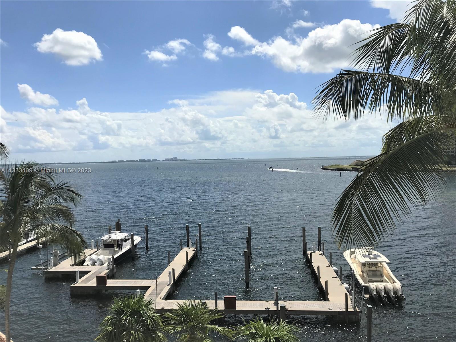 BEACON HARBOUR CONDO - Residential