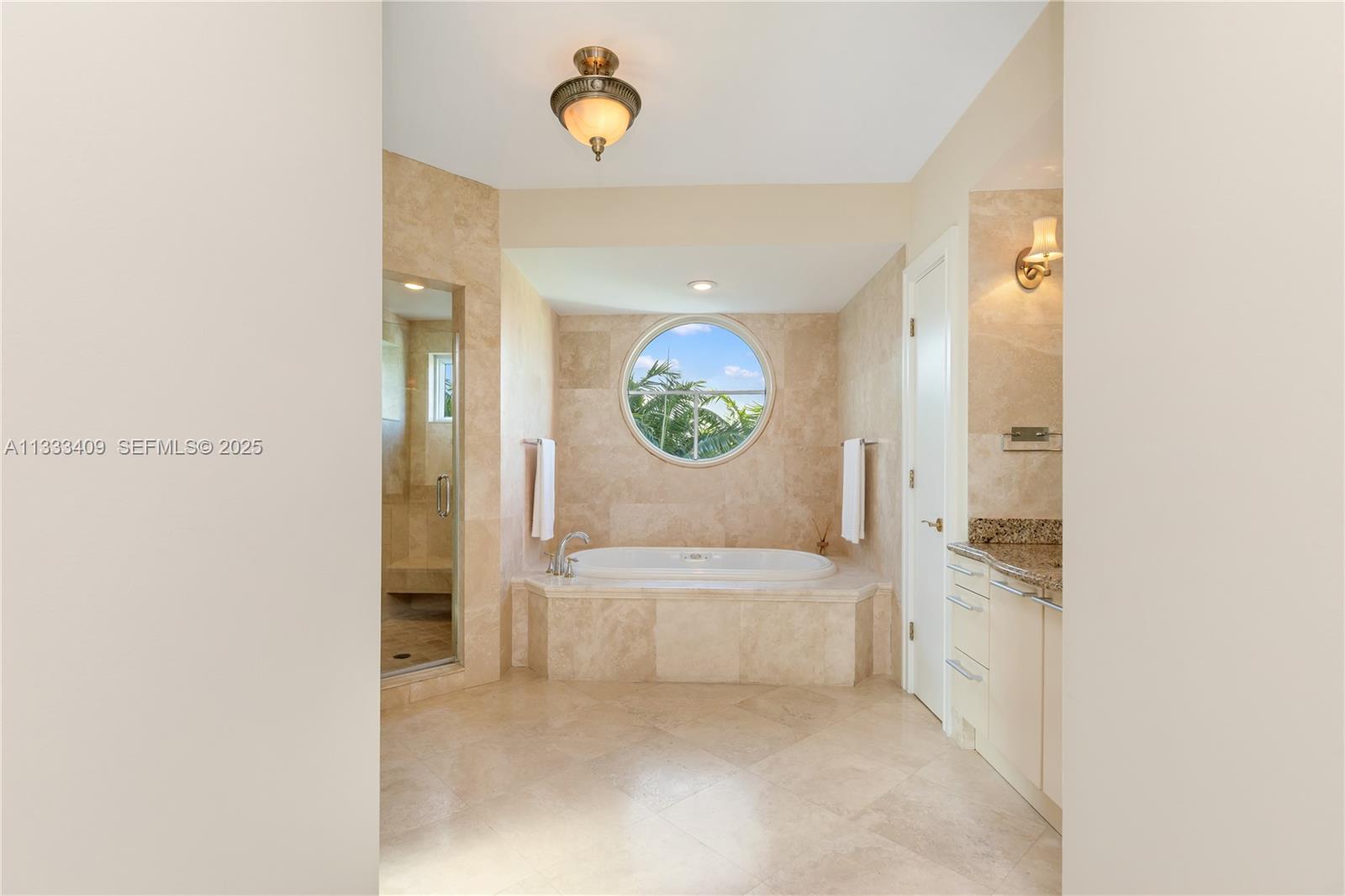 BEACON HARBOUR CONDO - Residential